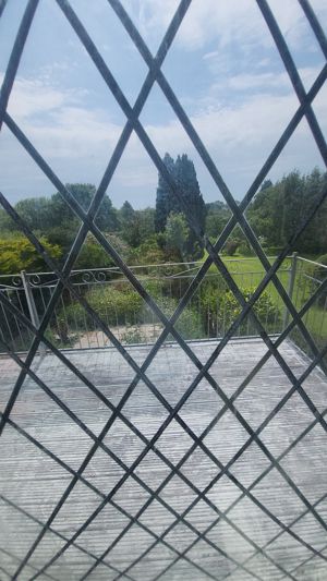 Photo 6- click for photo gallery